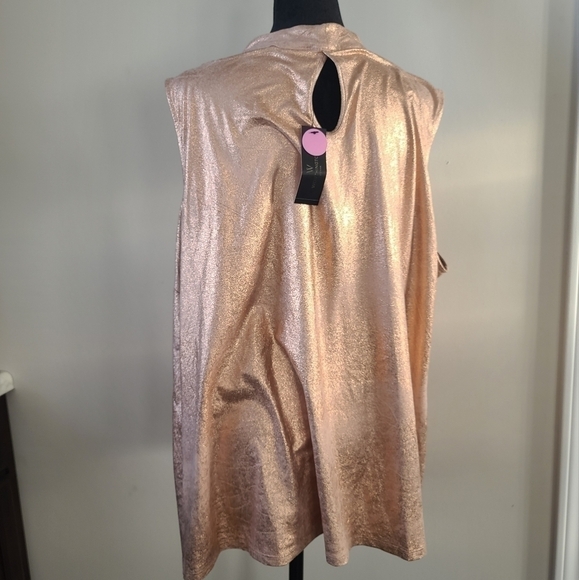 Rose Gold Metallic Worthington one split shoulder shirt - Picture 5 of 8